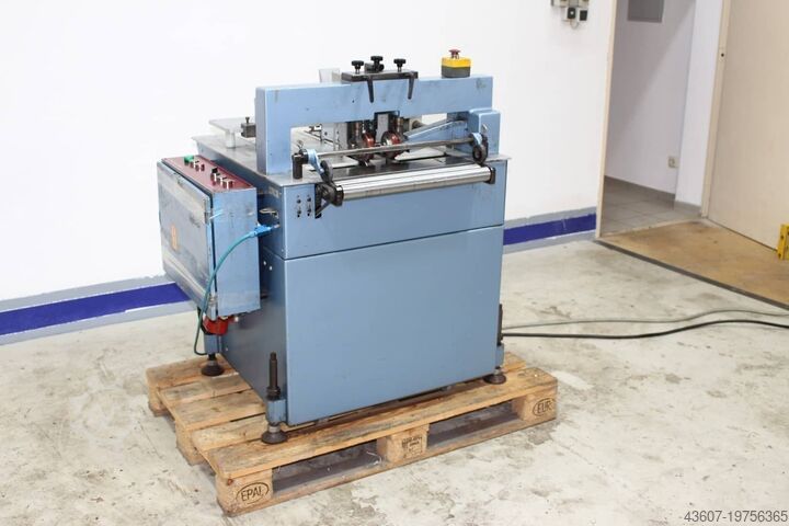 Alimentateur solo en acier Stahl Solo M2222