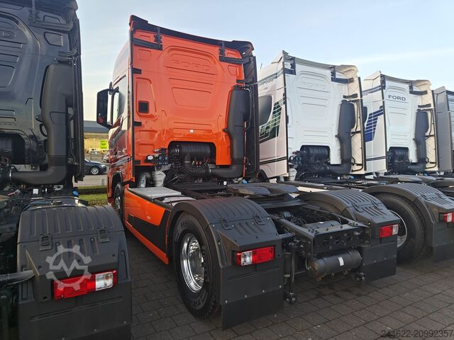 τυπική μονάδα τράκτορα Ford Truck F-Max