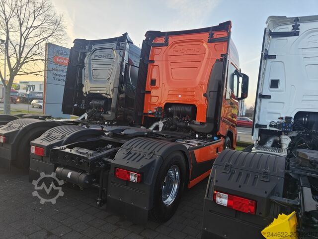 τυπική μονάδα τράκτορα Ford Truck F-Max