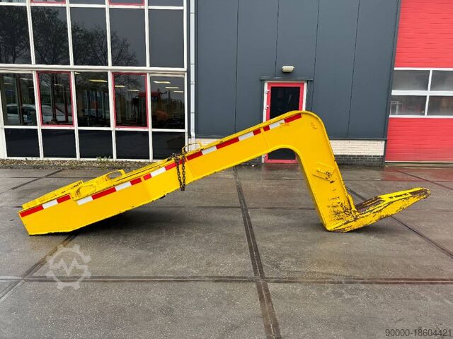 Terminal-Traktor Gooseneck Gooseneck