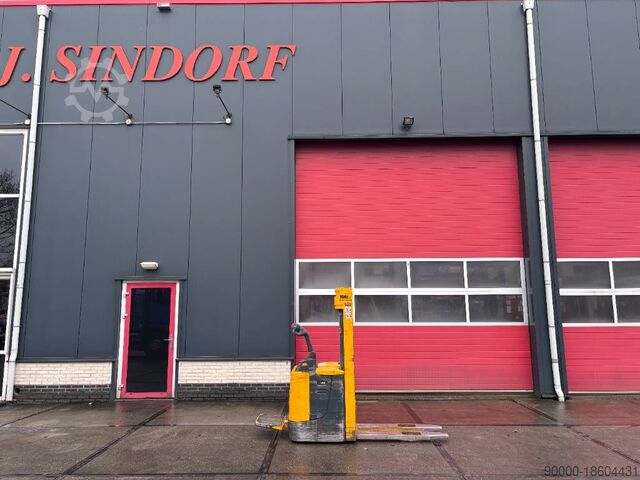 Heftruck Jungheinrich WP 12S