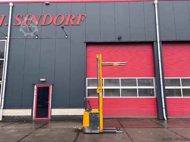 Heftruck Jungheinrich WP 12S