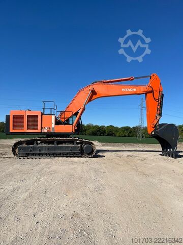 Pelle sur chenilles Hitachi ZX 670 LCH-3