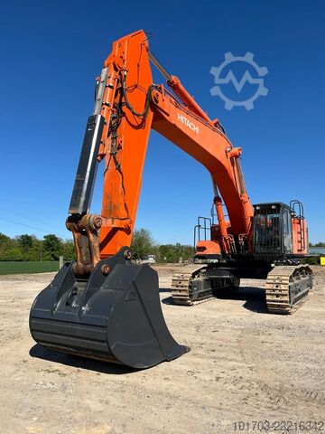 Pelle sur chenilles Hitachi ZX 670 LCH-3