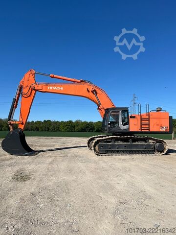 Pelle sur chenilles Hitachi ZX 670 LCH-3