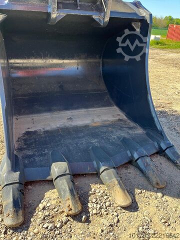 Pelle sur chenilles Hitachi ZX 670 LCH-3