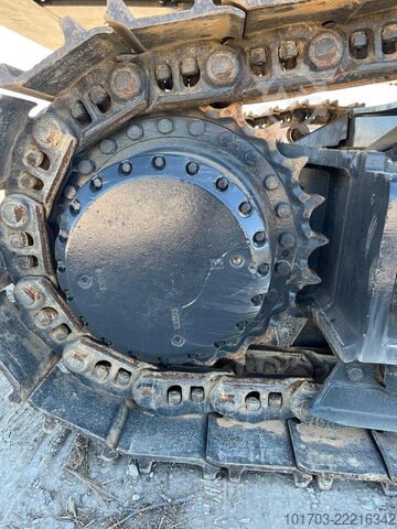 Pelle sur chenilles Hitachi ZX 670 LCH-3