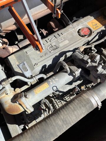 Pelle sur chenilles Hitachi ZX 670 LCH-3