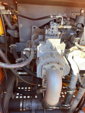 Pelle sur chenilles Hitachi ZX 670 LCH-3