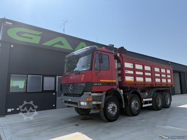 Háromirányú billenő teherautó Mercedes-Benz Actros 4143K Kipper 20cbm 8x4 40Ton