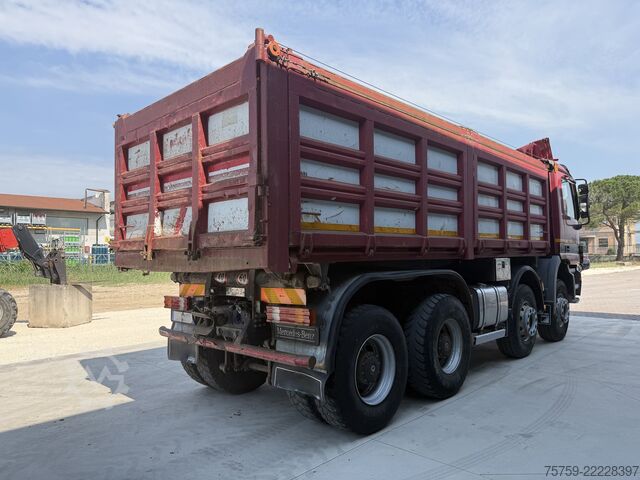 Háromirányú billenő teherautó Mercedes-Benz Actros 4143K Kipper 20cbm 8x4 40Ton
