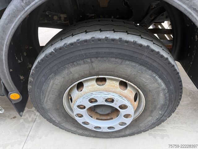 Háromirányú billenő teherautó Mercedes-Benz Actros 4143K Kipper 20cbm 8x4 40Ton