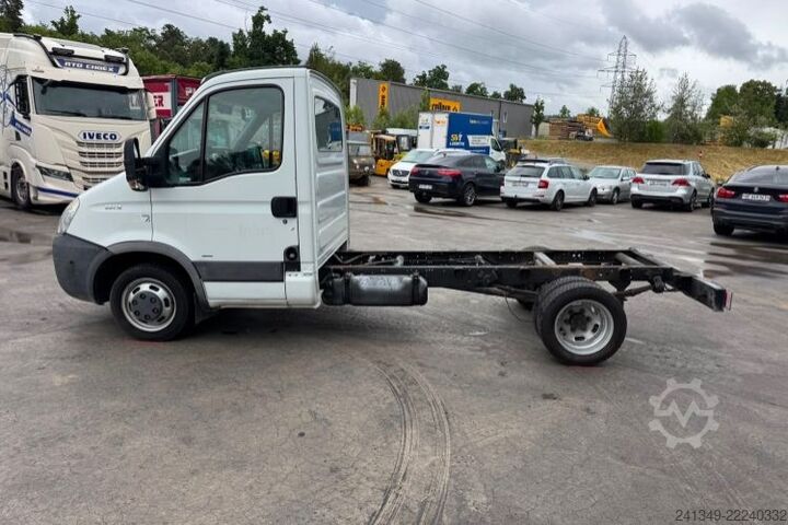 Furgoneta IVECO Daily 35C12