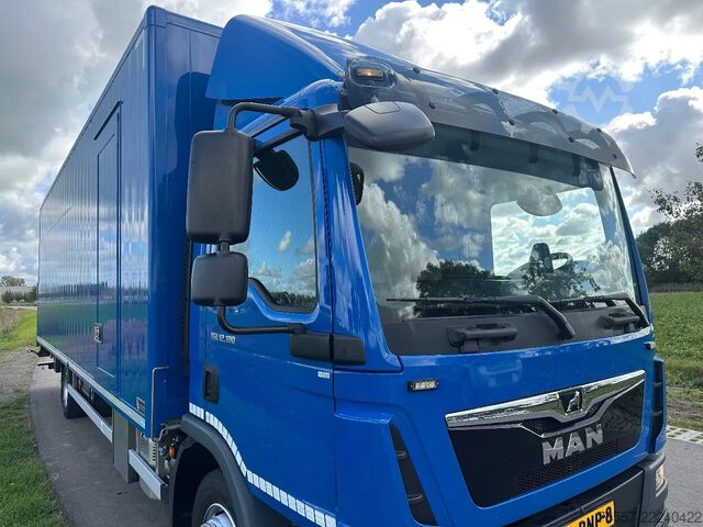 Bőrönd MAN TGL TGL12.220 EURO6.  820x248x230.