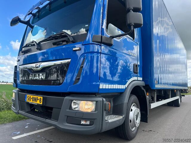 Bőrönd MAN TGL TGL12.220 EURO6.  820x248x230.