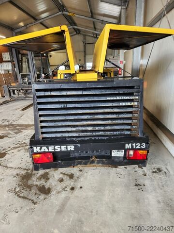 Stavební kompresor Kaeser Mobilair M123