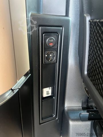 Caravan/camper MERCEDES-BENZ V300 LANG MARCO POLO AMG-LINE LED 360° AHK KÜCHE