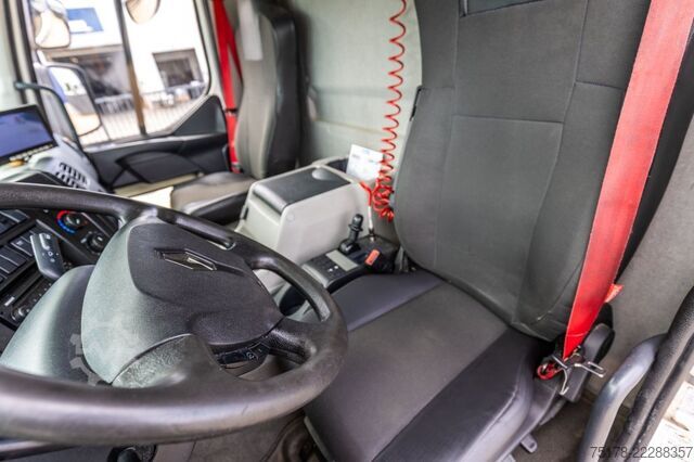 Koffer RENAULT D19.320 DXI+DHOLLANDIA 2T.