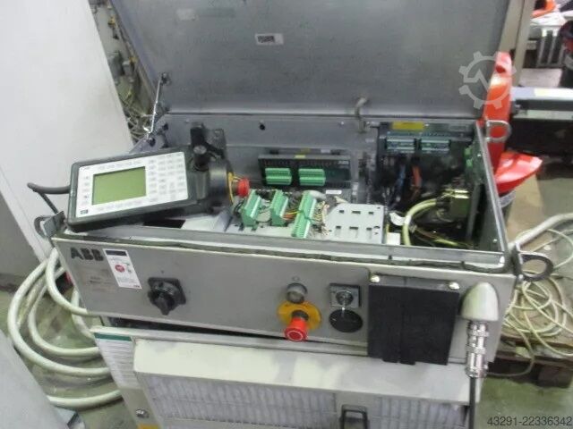 Robot industrial ABB Robotics IRB6650 Foundry 200/2.75
