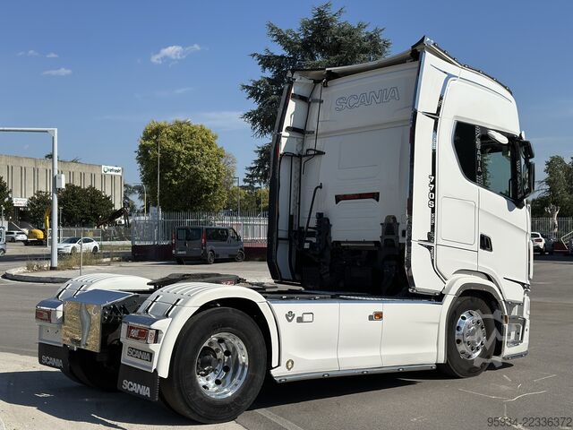 Tractor estándar SCANIA 770S