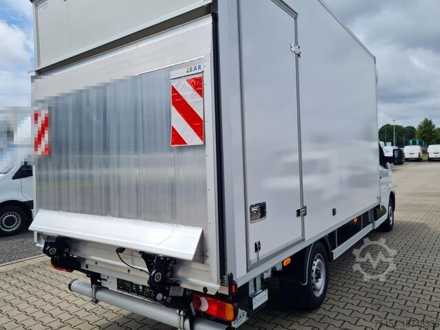 Vrachtwagen met bakwagen Renault Master 35 New Möbel Koffer LBW KLIMA TEMPOMAT