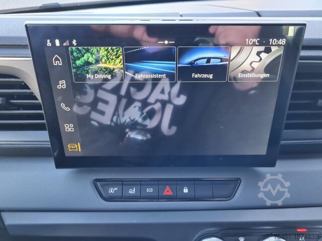 Vrachtwagen met bakwagen Renault Master 35 New Möbel Koffer LBW KLIMA TEMPOMAT