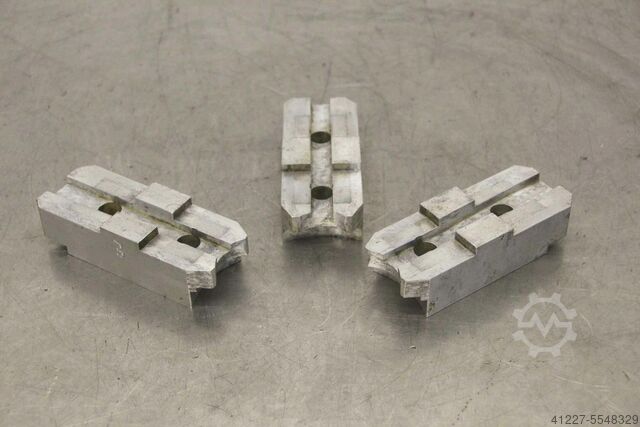 Interchangeable jaws unbekannt Lochabstand 54 mm