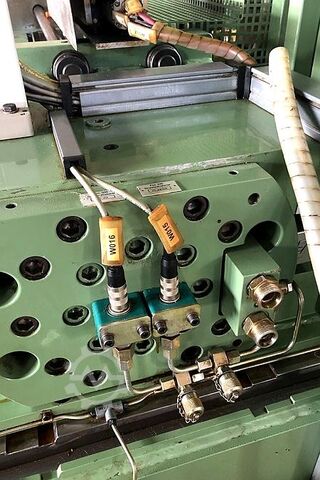 Máquina laminadora de roscas PEE-WEE P20 CNC