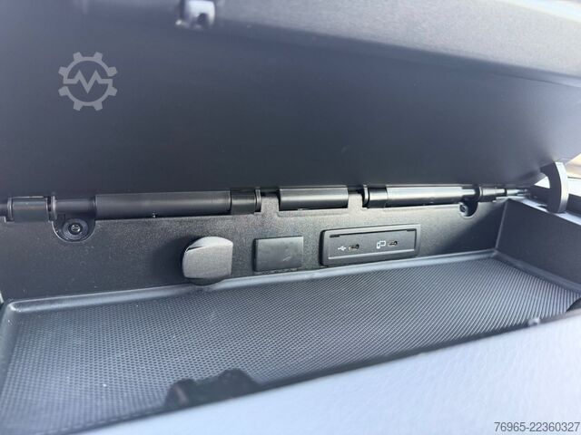 Furgon blaszak MERCEDES-BENZ Sprinter 314 AUTOMATIK NAVI DISTRONIC KAMERA LED