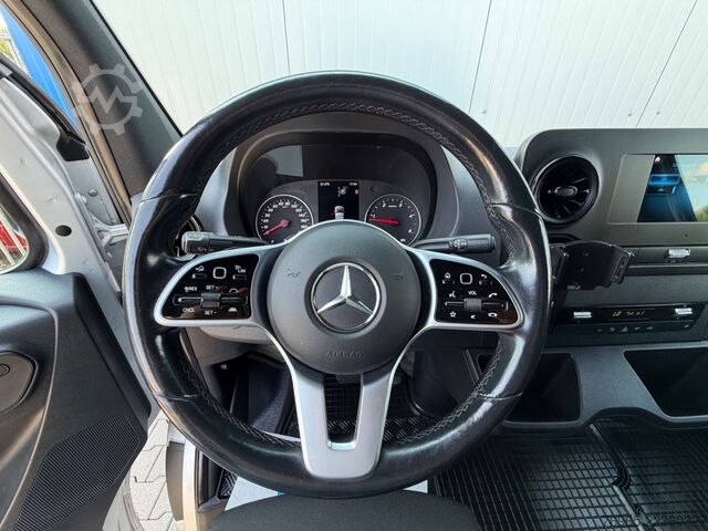 Furgon blaszak MERCEDES-BENZ Sprinter 314 AUTOMATIK NAVI DISTRONIC KAMERA LED