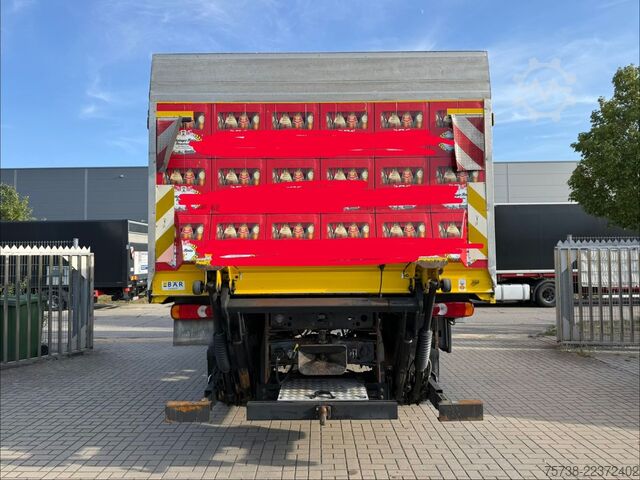 Vrachtauto met open laadbak RENAULT Midlum 280 DXI 4x4 Pritsche+LBW/BLATTFEDERUNG