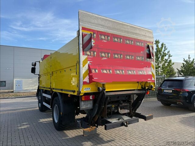 Vrachtauto met open laadbak RENAULT Midlum 280 DXI 4x4 Pritsche+LBW/BLATTFEDERUNG