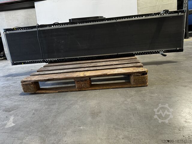 Cinta transportadora con accionamiento central Interroll BM8411