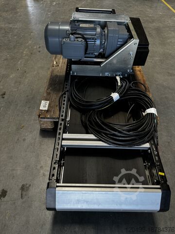 Cinta transportadora con accionamiento central Interroll BM8411