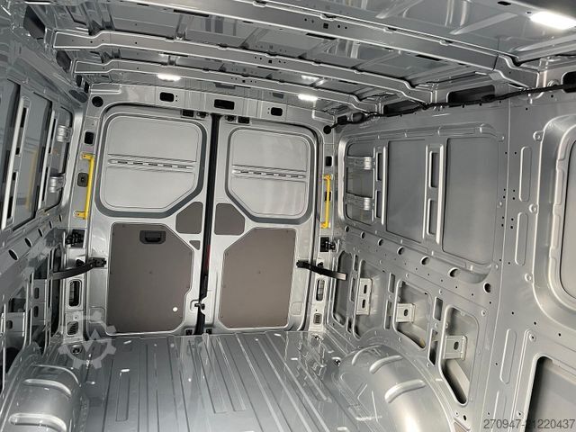 Panel kombi MAN TGE 3.180 L3H2 Kasten 4x4 STANDHZ ACC LENKRADHZ