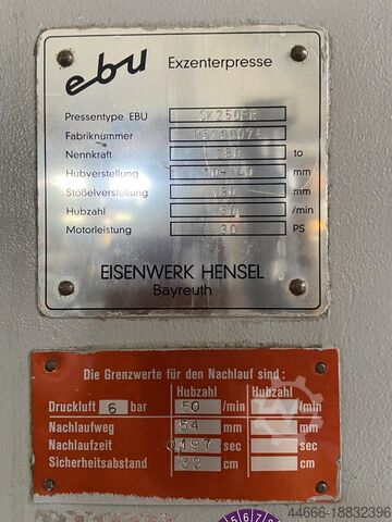 Excentrický lis EBU SK 250 FR mit Luftkupplung