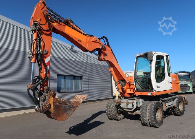 Mobiele graafmachine Liebherr A 311 Litronic