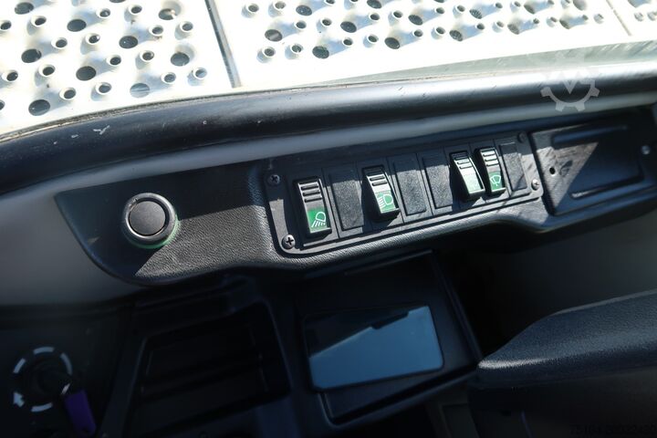 Mobiele graafmachine Liebherr A 311 Litronic