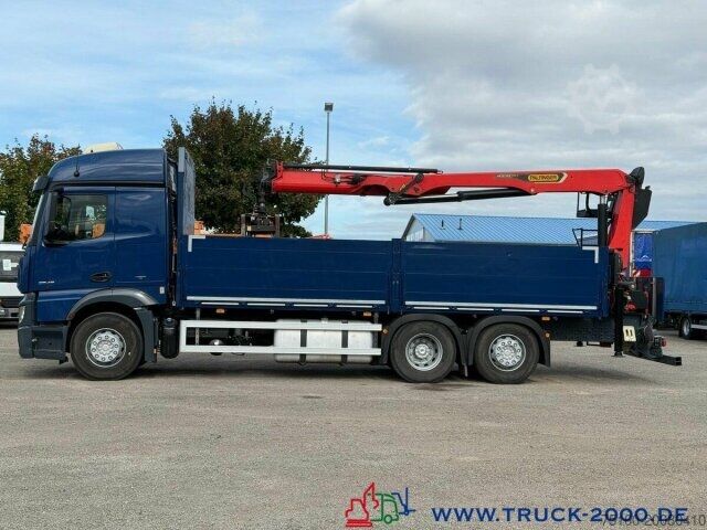 Vrachtauto met open laadbak Mercedes-Benz Actros 2643 StreamSpace Kran Palfinger PK20.501L