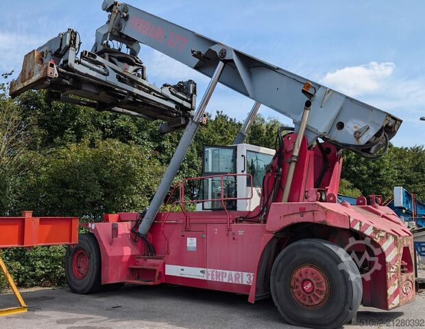 Full-container reach stacker CVS Ferrari F377.5 PB
