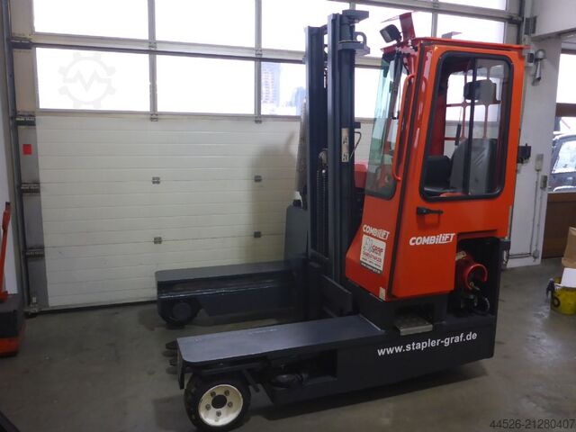 Čtyřcestný boční nakladač Combilift C2500