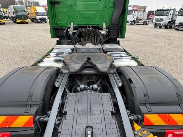 Standard tractor unit  Actros 1851 LS