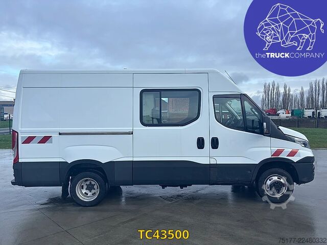 Kassevogn Iveco Daily 35C15V12 Double cab 7 places
