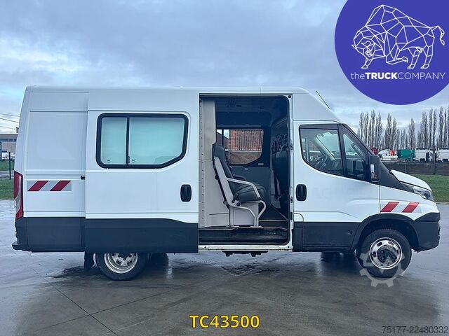 Kassevogn Iveco Daily 35C15V12 Double cab 7 places
