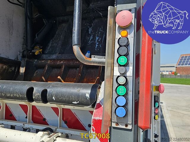 Køretøj til indsamling af affald Scania P 320