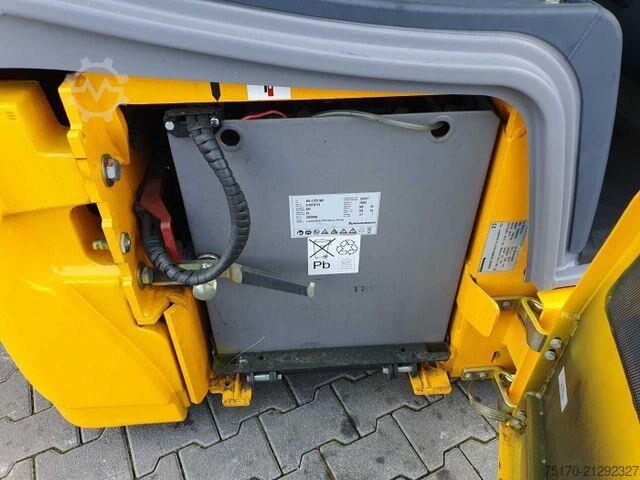 Heftruck Jungheinrich EFG 215 / Triplex: 4.25m! / SS / nur 2.184h!