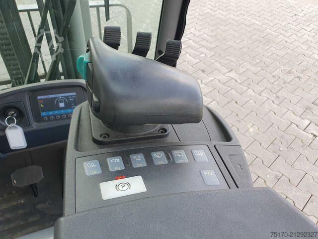 Heftruck Jungheinrich EFG 215 / Triplex: 4.25m! / SS / nur 2.184h!