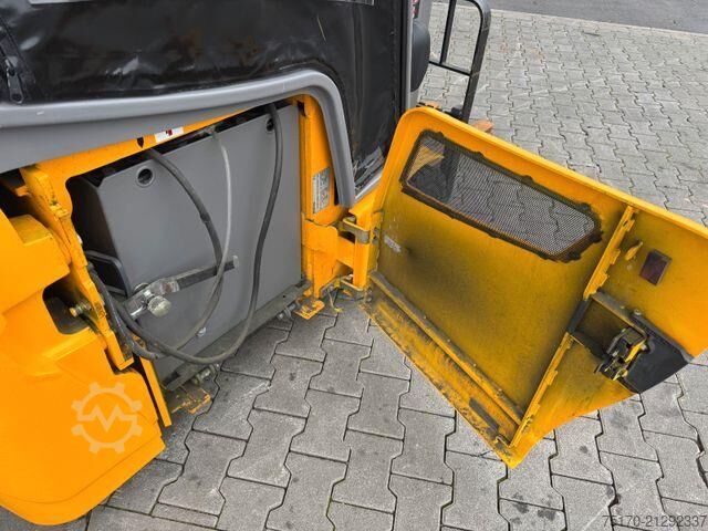 Heftruck Jungheinrich EFG 215 / Triplex: 4.25m! / SS / 4.168h / 2024