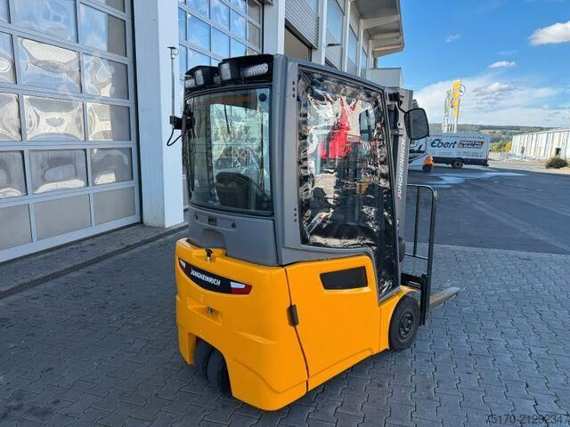 Heftruck Jungheinrich EFG 215 / Triplex: 4.25m! / SS / nur 2.865h!