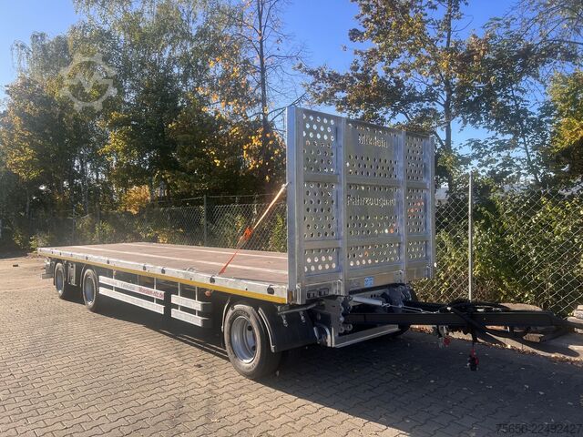 Otwarta przyczepa Möslein T 3 Plato 8,6 m  3 Achs Jumbo- Plato- Anhänger 8,60 m, Mega